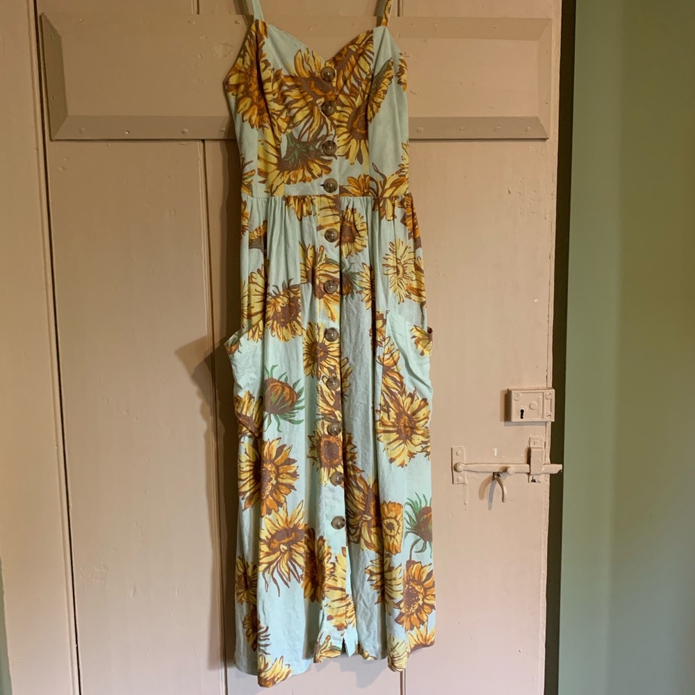 Cooperative Emilia button dwn midi sunflower dress